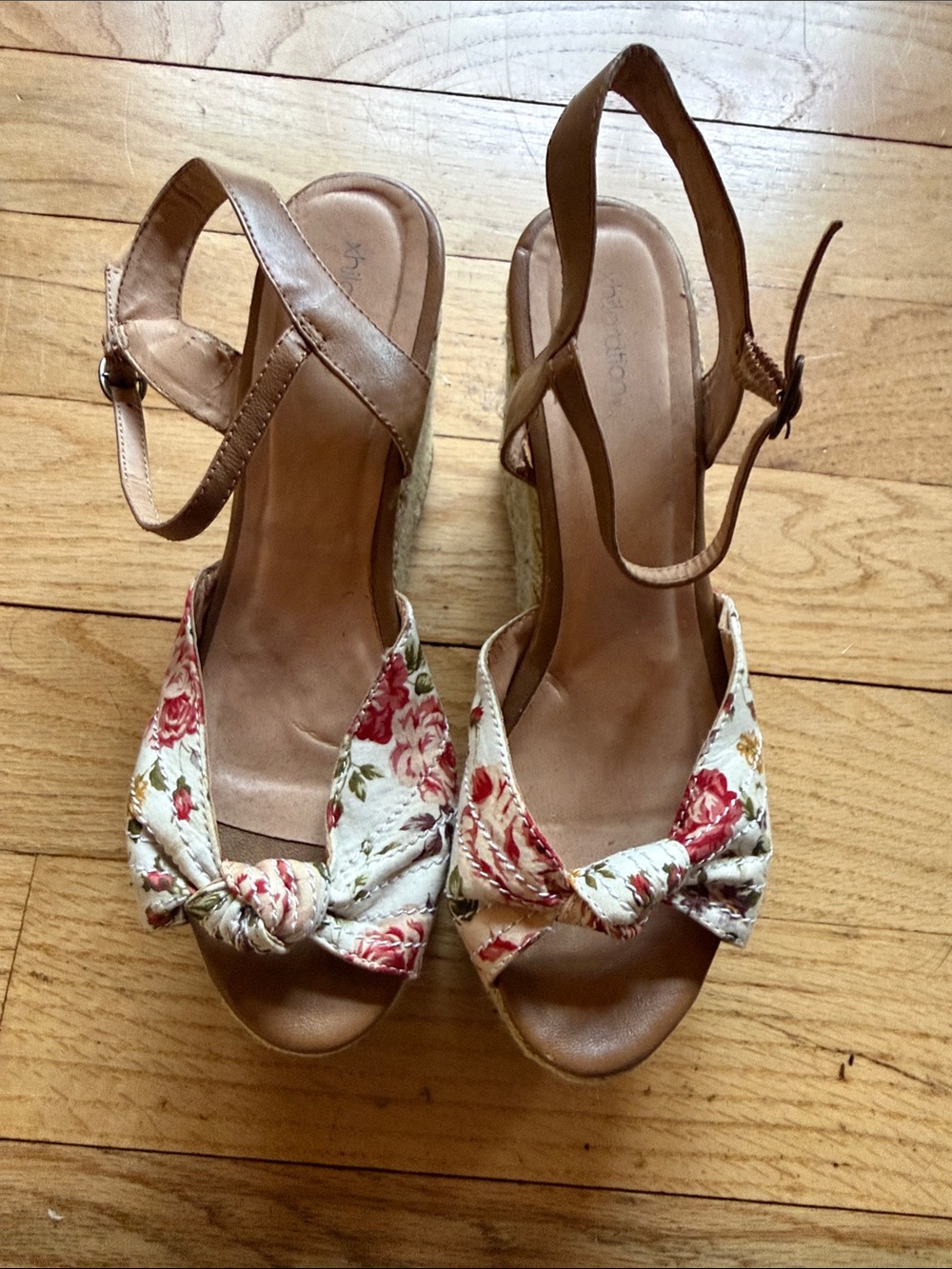Xhilaration Cream Floral Knot Espadrille Wedge Sandals